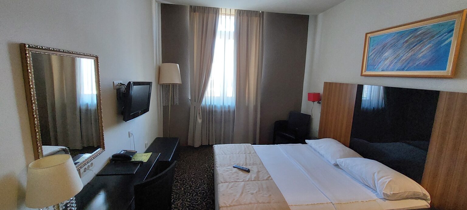 2 double room crystal